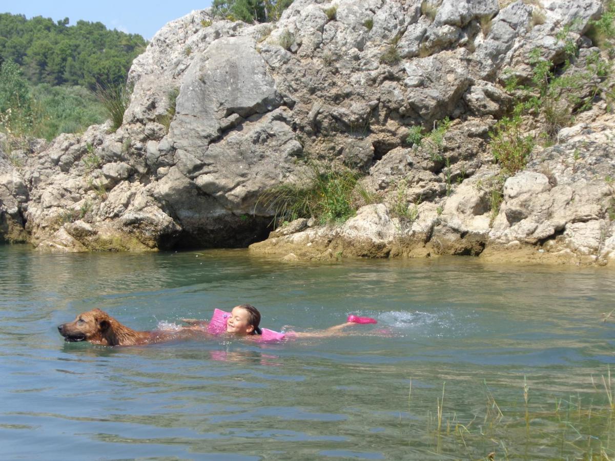 Maison Dans Jardin Villeseque-des-Corbieres ภายนอก รูปภาพ